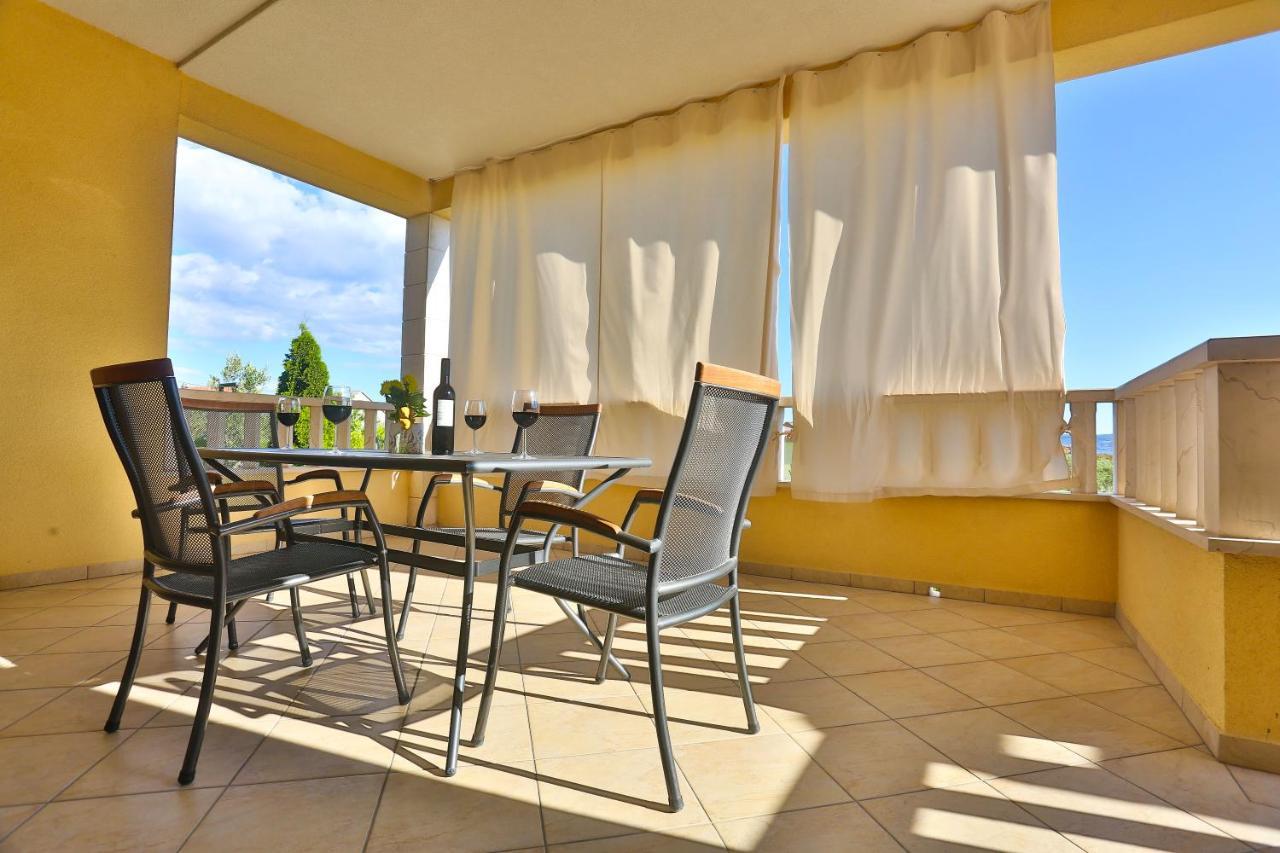 Apartments Maris Kaštela Esterno foto