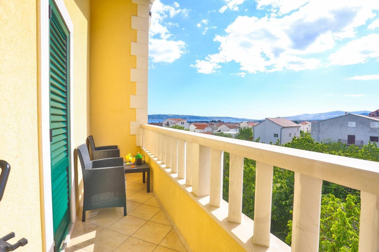 Apartments Maris Kaštela Esterno foto